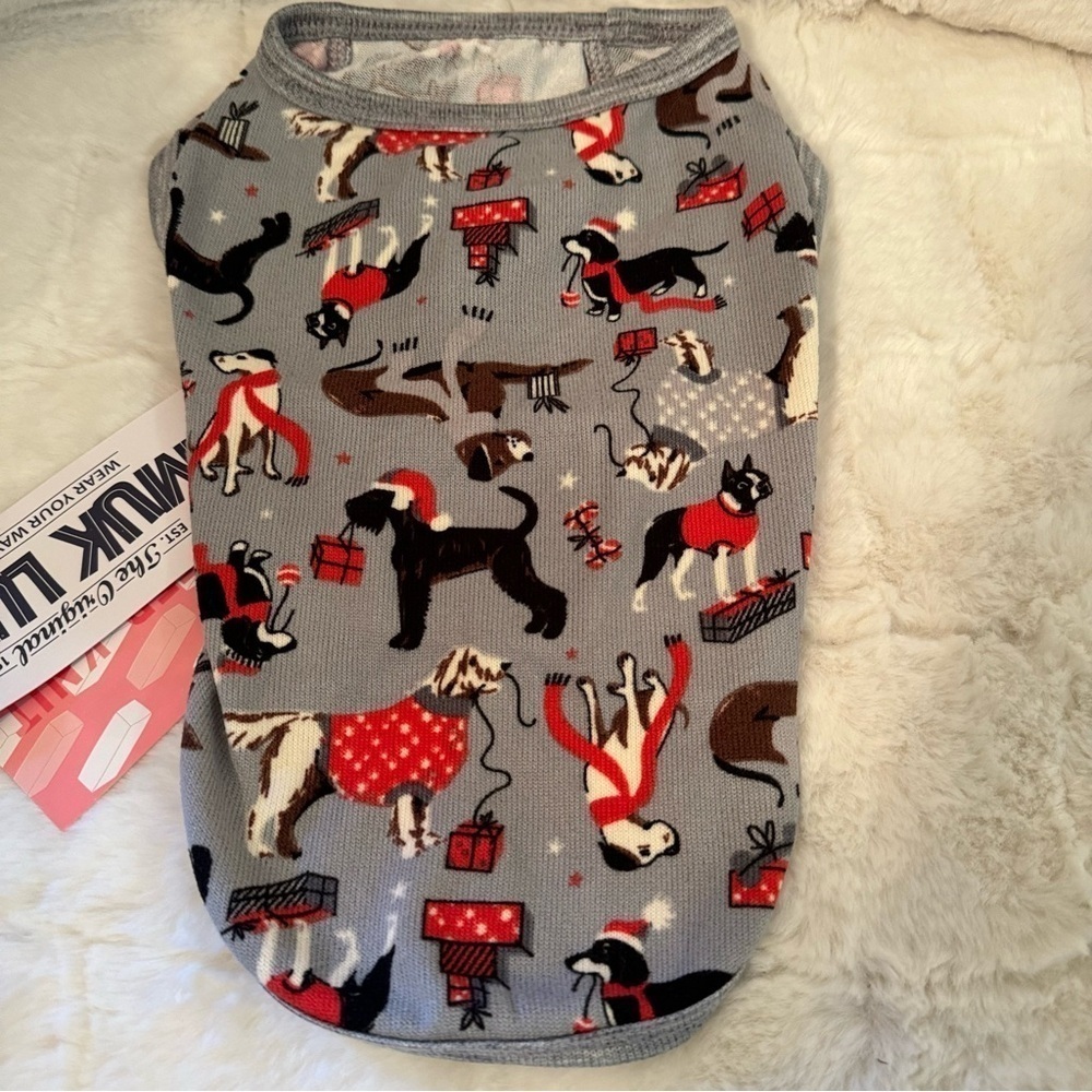 Dog  Butter Knit Pajama Onesie. Made by MUK LUKS. Size XS. 6-10 Lbs. New Pets